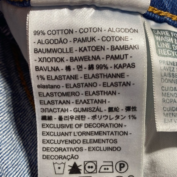 Levi’s Ribcage High Rise Cut Off Button-fly Denim Jean Shorts Size 28 - Picture 16 of 16